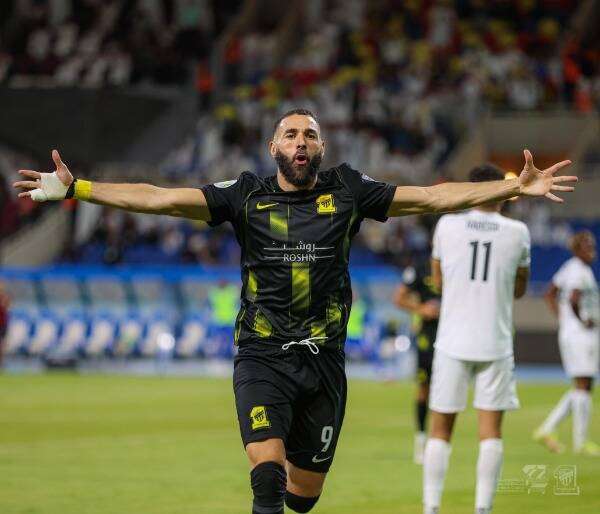 كريم بنزيما نجم الاتحاد