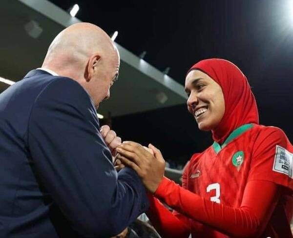 نهيلة بنزينا مع إنفانتينو