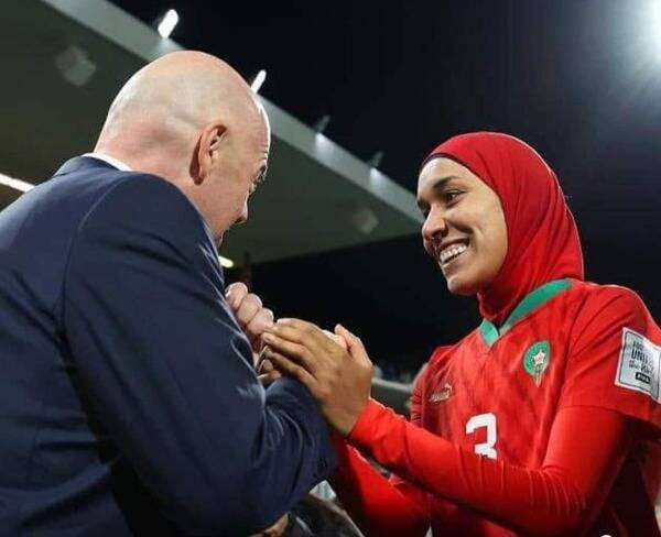 نهيلة بنزينا مع إنفانتينو