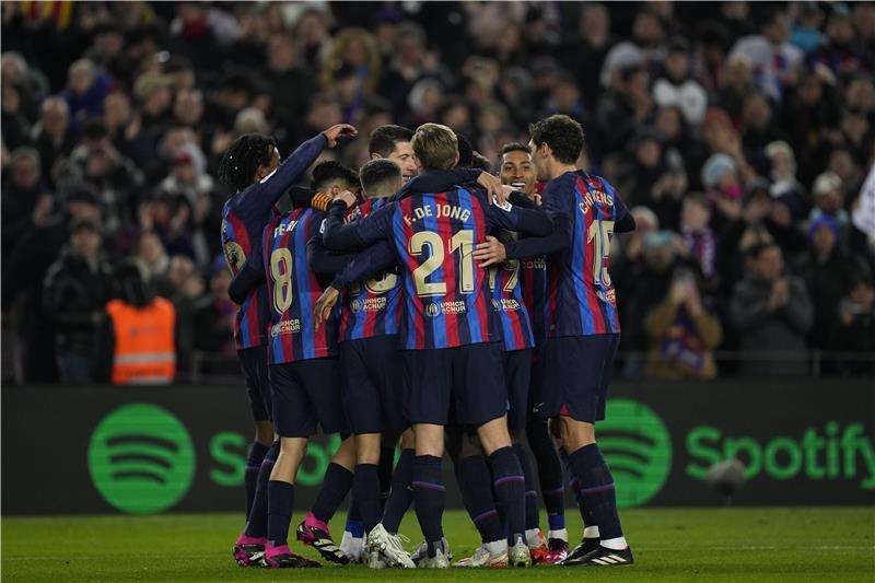 لاعبو برشلونة