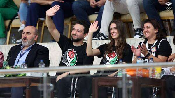 ولي العهد والأميرتان رجوة وآية