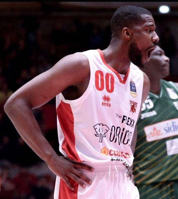 يونس ميتشيل