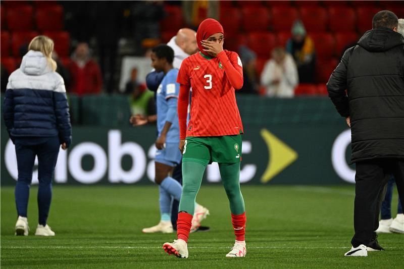 نهيلة بنزينة