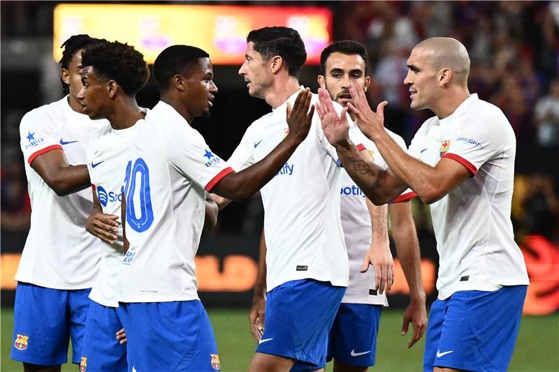 لاعبو برشلونة