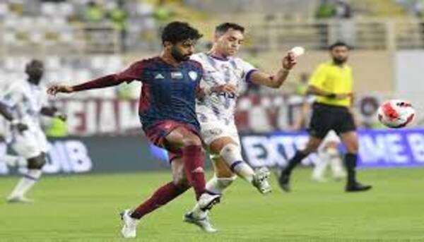 من الدوري الإماراتي