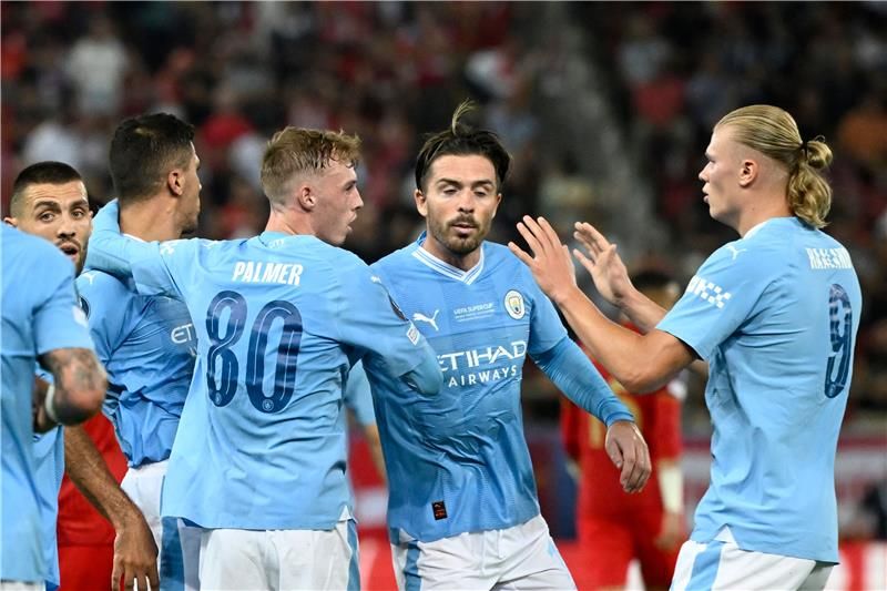 لاعبو مانشستر سيتي