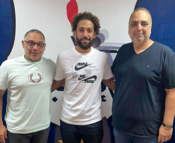 خالد رضا وسط رئيسي إنبي وفيوتشر