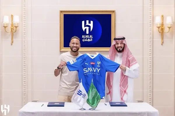 من توقيع نيمار للهلال