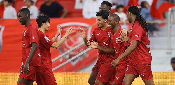 لاعبو الدحيل