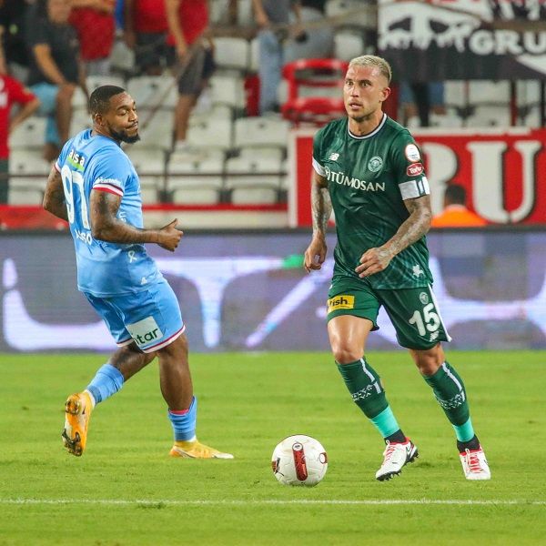 من اللقاء (نقلا عن حساب قونيا سبور علي تويتر)