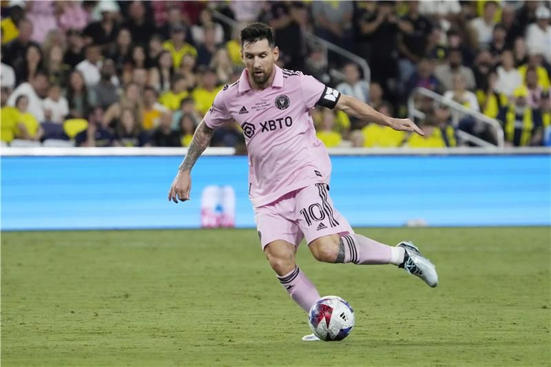 ليونيل ميسي