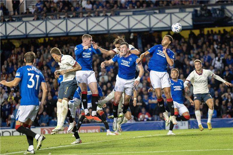 من مواجهة رينجرز وآيندهوفن