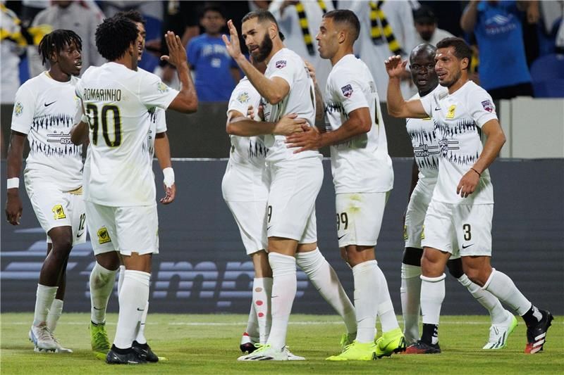 لاعبو اتحاد جدة