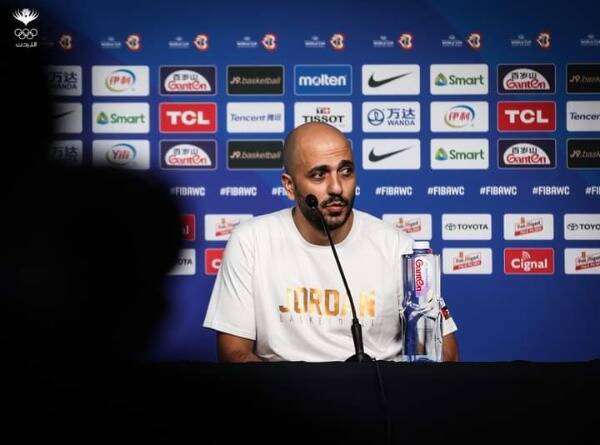 وسام الصوص في المؤتمر الصحفي