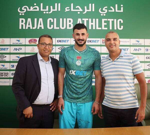 من تقديم أيمن حسين