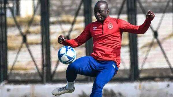 الكاميرني جاك مبي