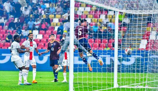 من المواجهة