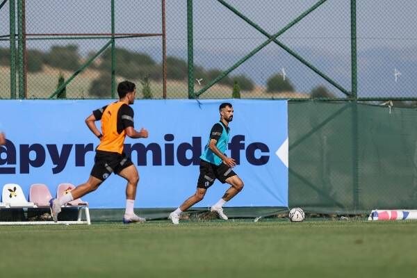 من تدريبات بيراميدز