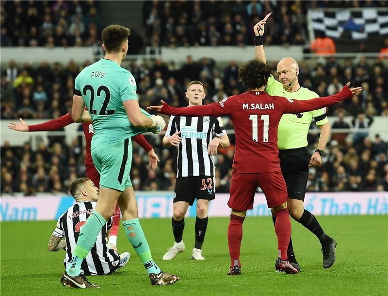 لقاء سابق بين الفريقين