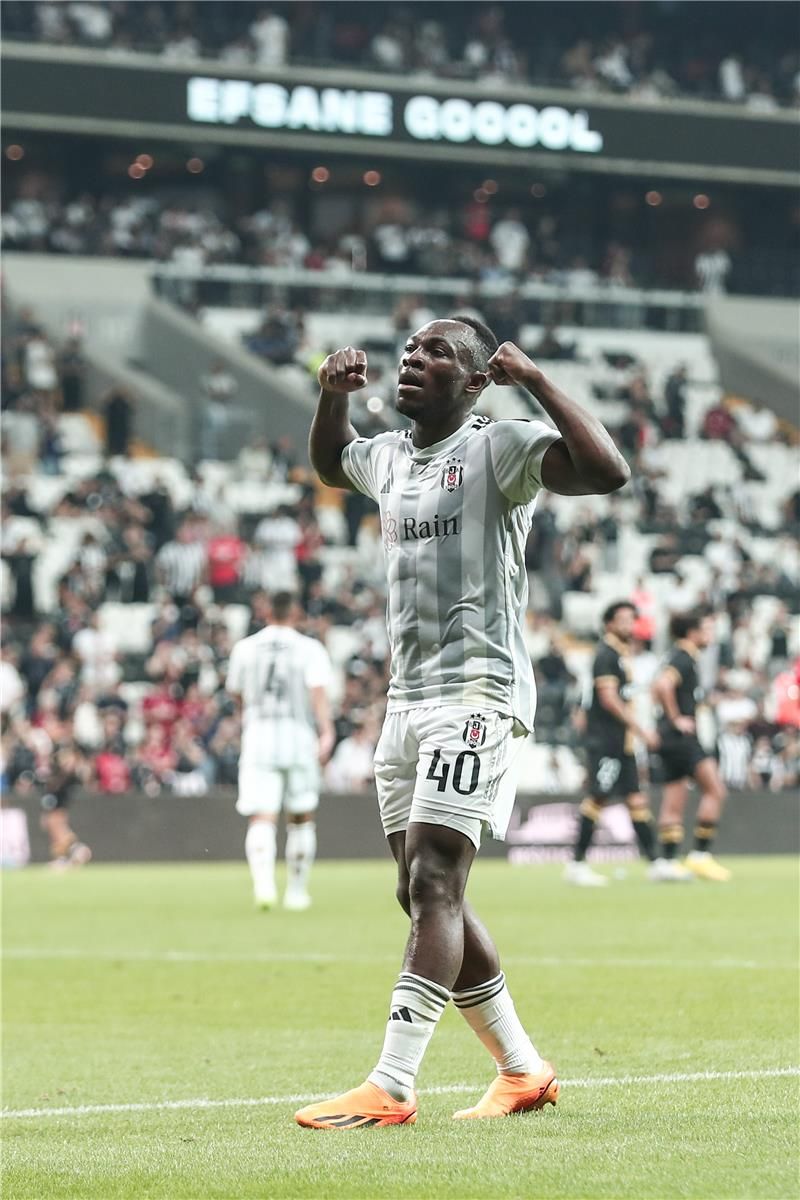 جاكسون موليكا