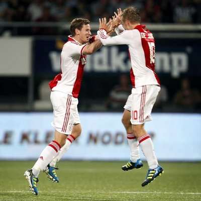 Ajax players Jan Vertonghen (L) and Siem de Jong (R) celebrate 