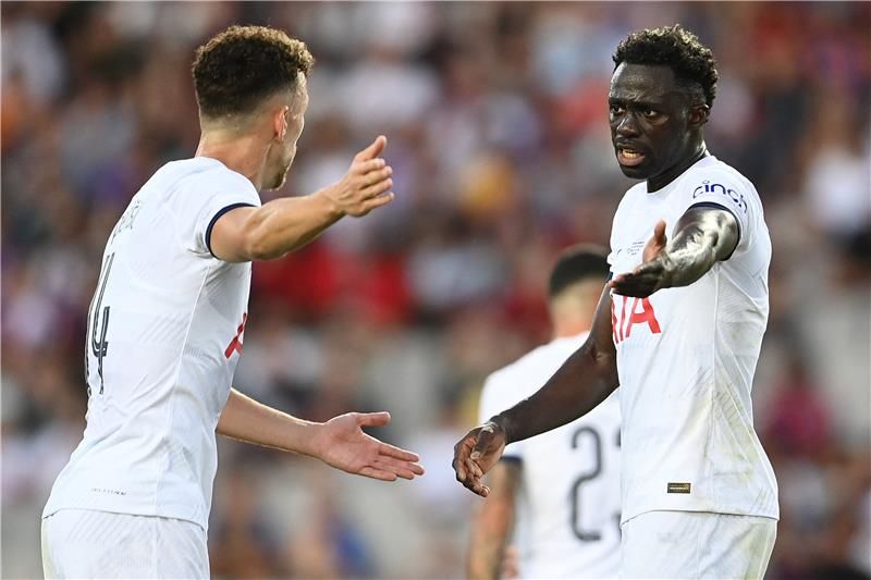 سانشيز (جهة اليمين)