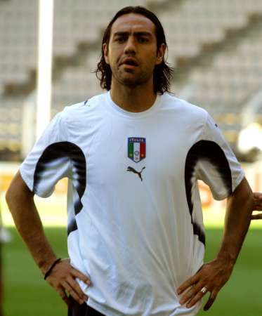 2006-07-03t173921z_01_aco04d_rtridsp_2_sport-soccer-world