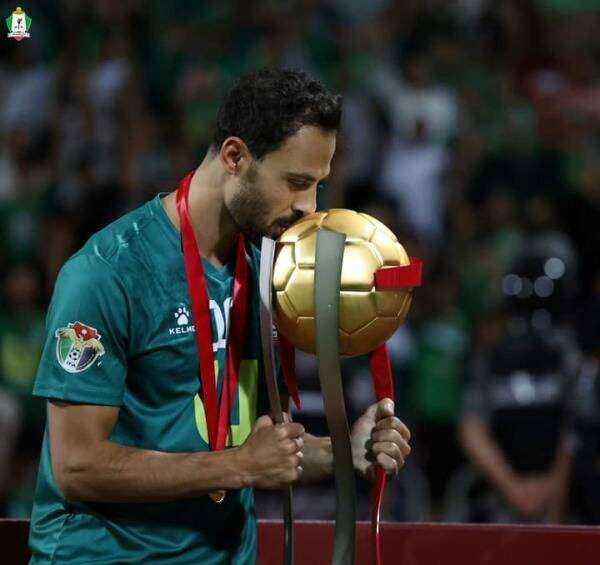 جانب من التتويج