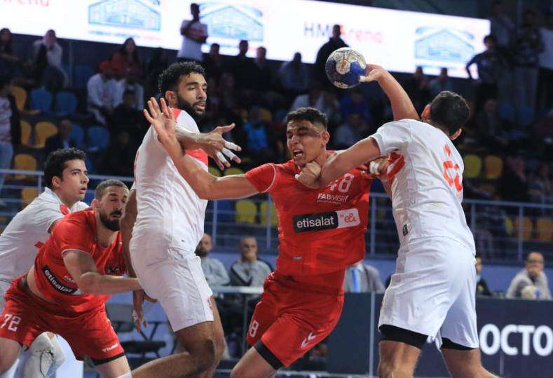 الأهلي والزمالك (أرشيفية)