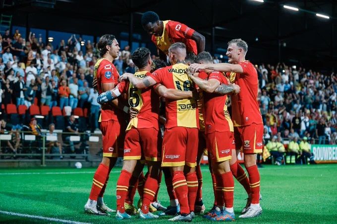 جو أهيد إيجلز