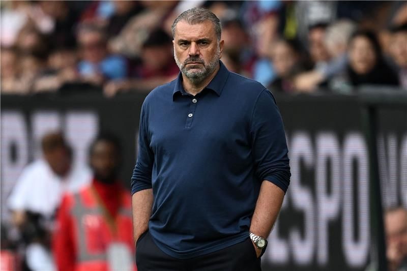 أنجي بوستيكوجلو