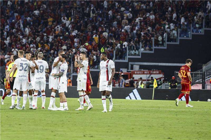 لاعبو ميلان