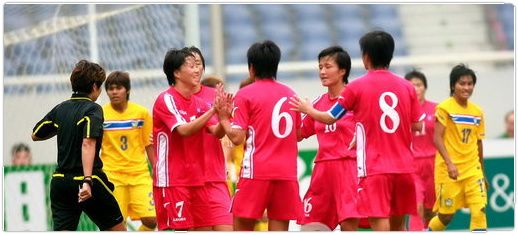 فرحة لاعبات كوريا الشمالية بعد تأهلهم لأولمبياد لندن 2012