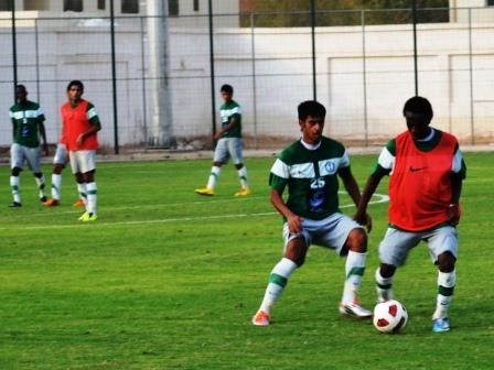  فهد المولد يحاول تجاوز عبدالرحمن السفري