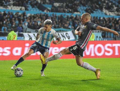 من لقاء راسينج وإستوديانتس لابلاتا