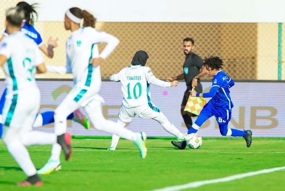 من لقاء الهلال والأهلي بالدوري الممتاز