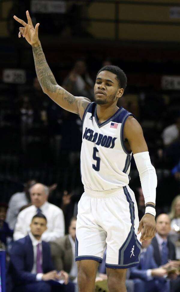 جافيون بلاكي