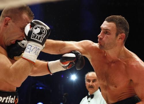 2011-09-11t023512z_01_war507_rtridsp_3_boxing_reuters