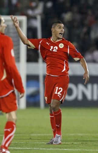 2011-01-142011-01-14t174742z_01_ac761_rtridsp_3_soccer-asian_reuters