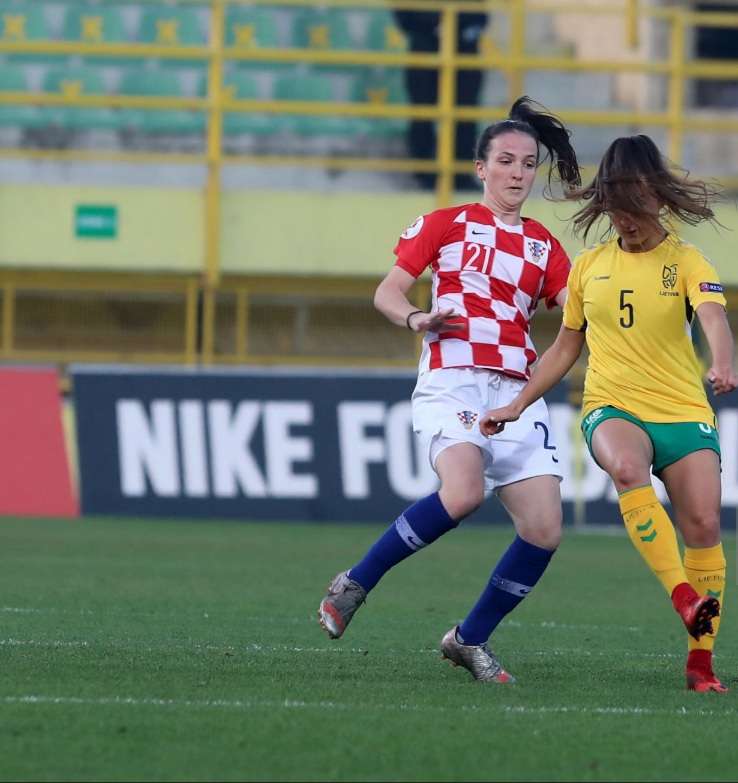 فاتيسا جيجولاي