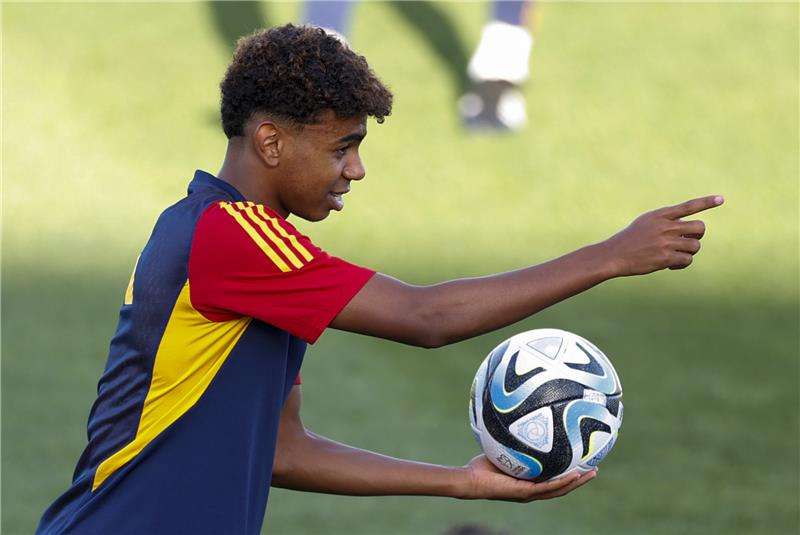 لامين يامال