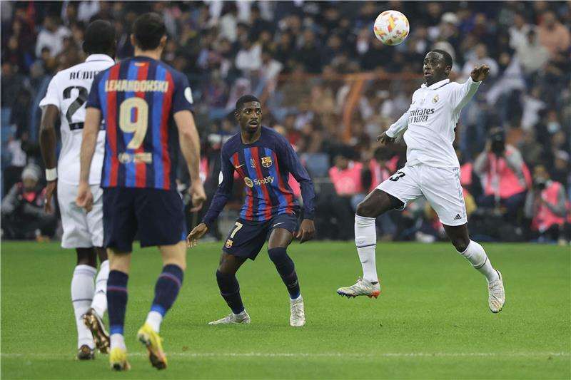 ميندي مع ريال مدريد