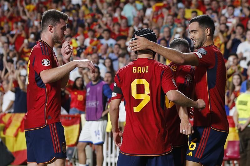 لاعبو إسبانيا