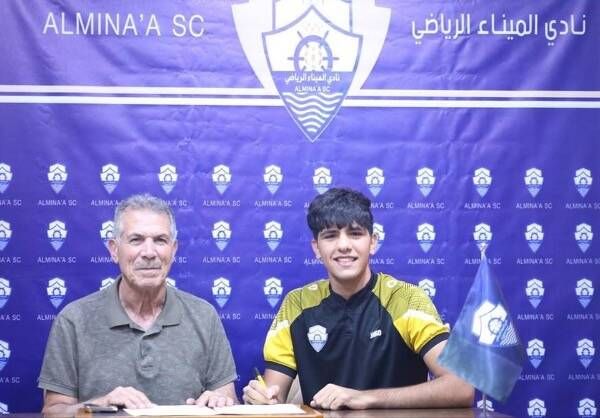 جانب من التعاقدات