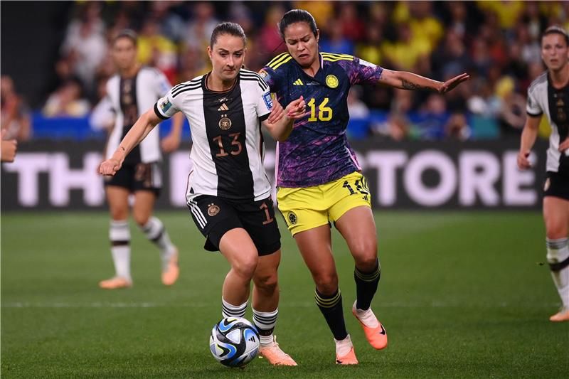 سارة دابريتز