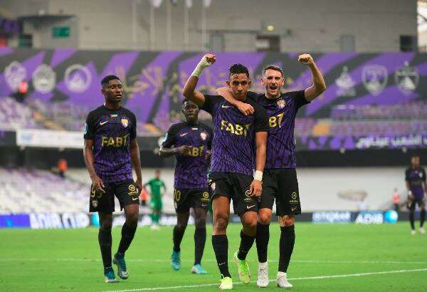 لاعبو العين