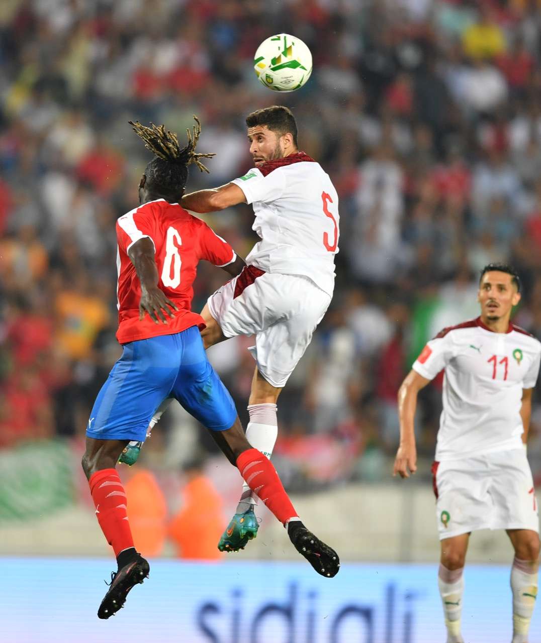 لقاء سابق بين المنتخبين