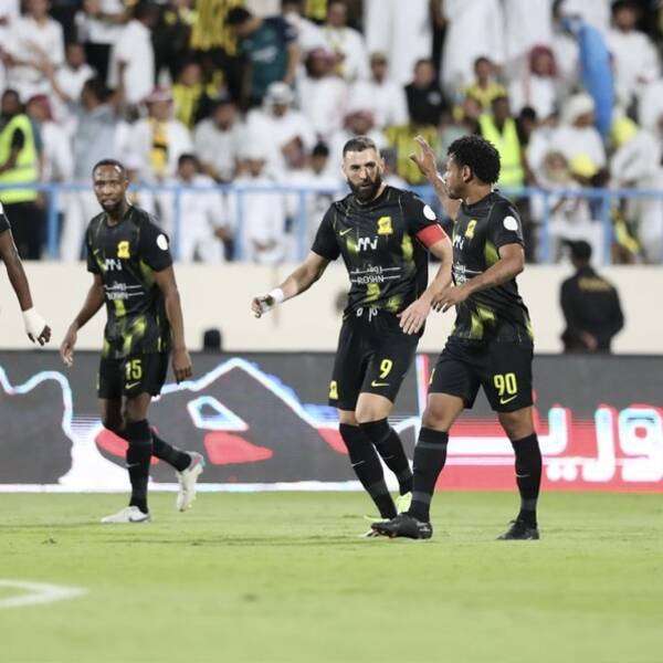 لاعبو اتحاد جدة