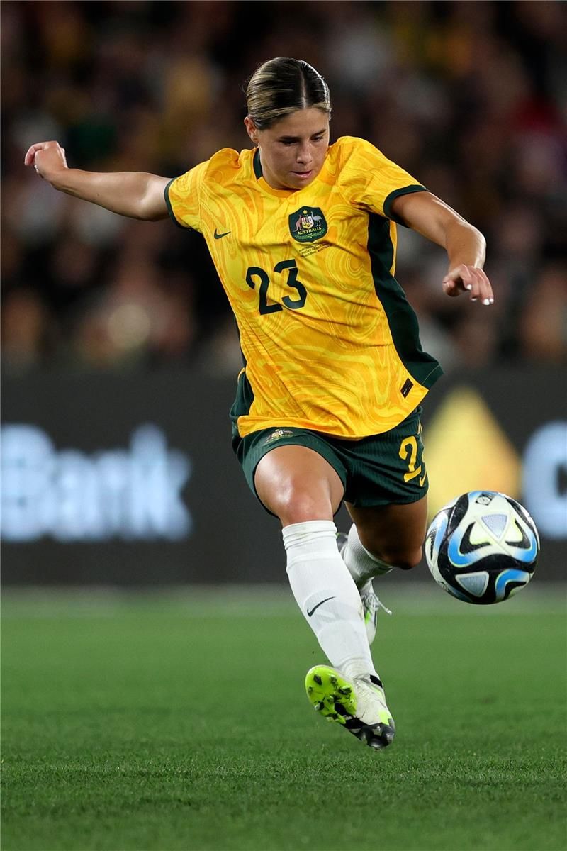 كيرا كوني-كروس