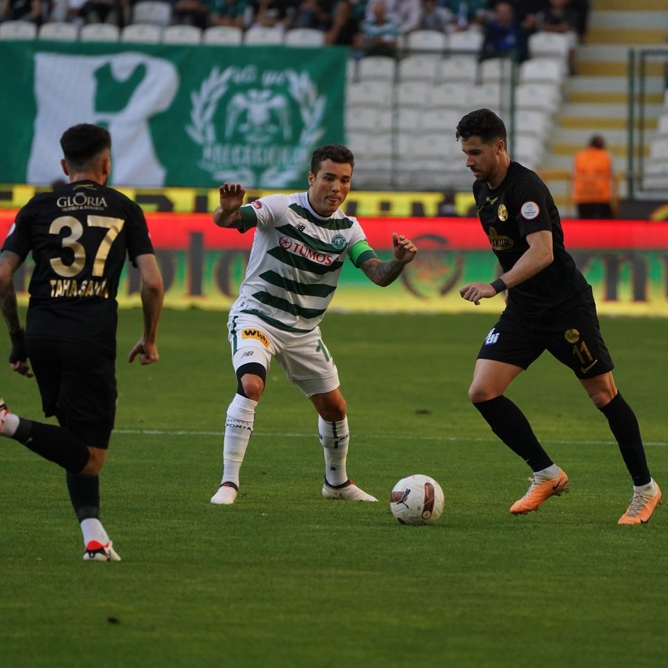 من المواجهة